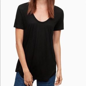 Aritzia Wilfred Valmere Black T-shirt